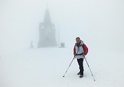 84 nebbia al Monumento del Redentore...